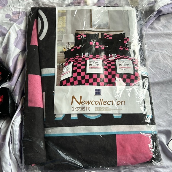 Black pink 4 pcs bed cover set - Picture 2 of 2